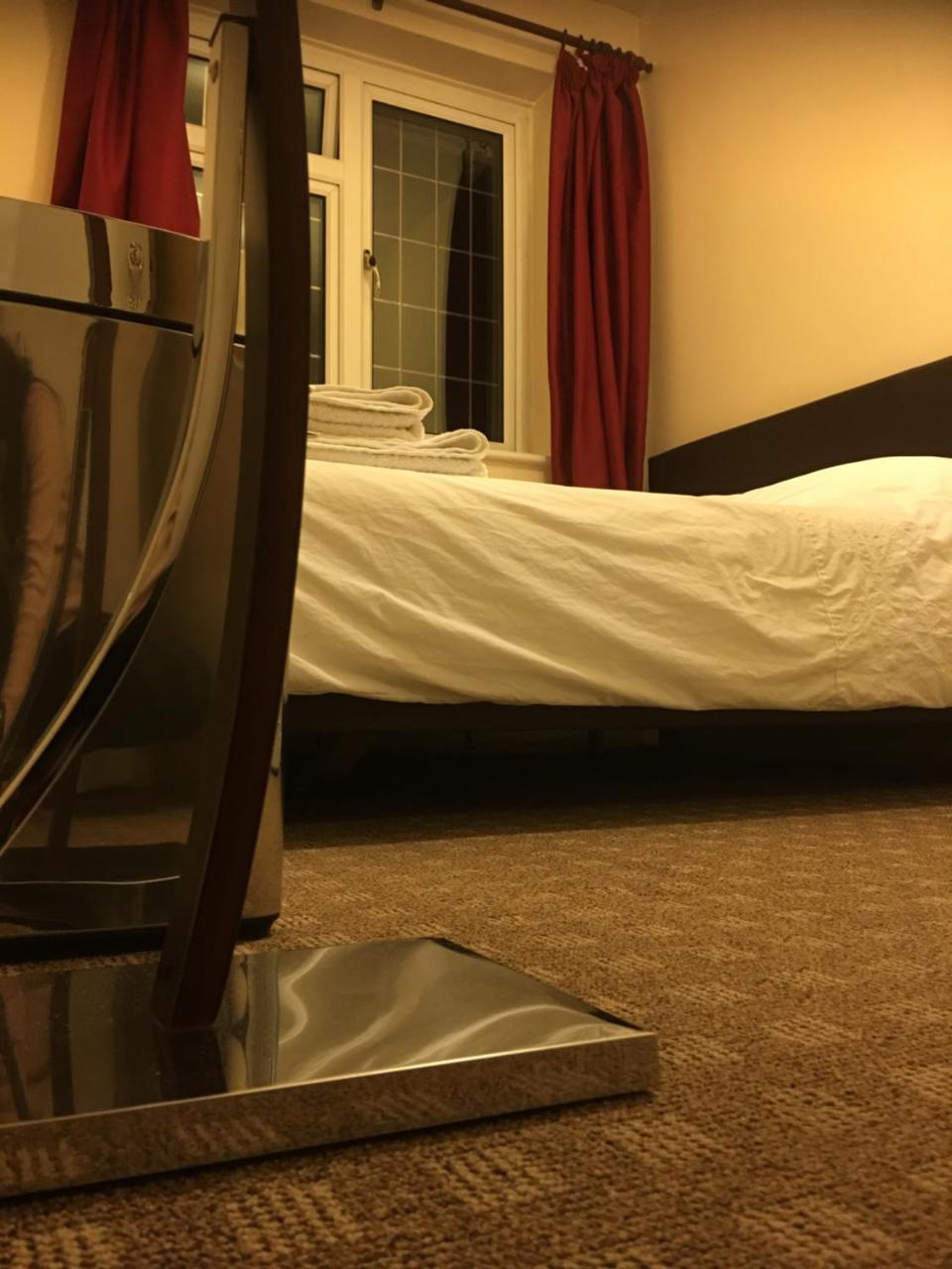 Bianca'S House Hotel Heathrow Airport Слау Екстер'єр фото